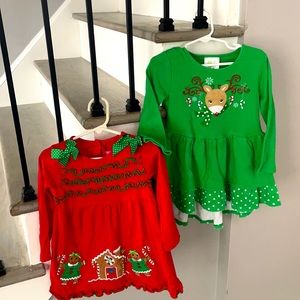 Two adorable Christmas dresses🤍🤍 4T